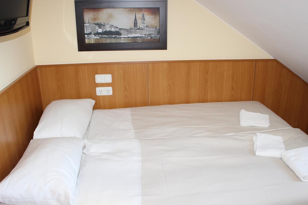 Altan Hotel Гамбург Екстер'єр фото